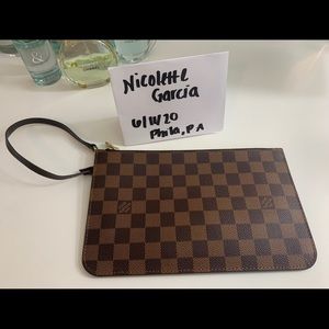 Authentic Neverfull Pouch